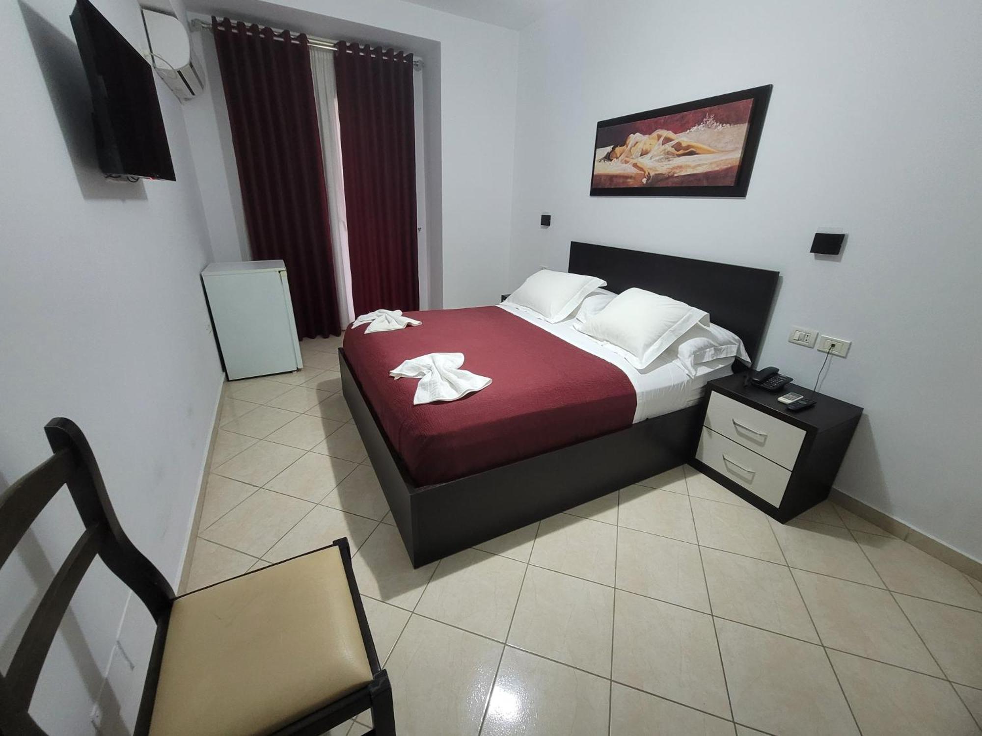 Haris Hotel Wlora Zewnętrze zdjęcie