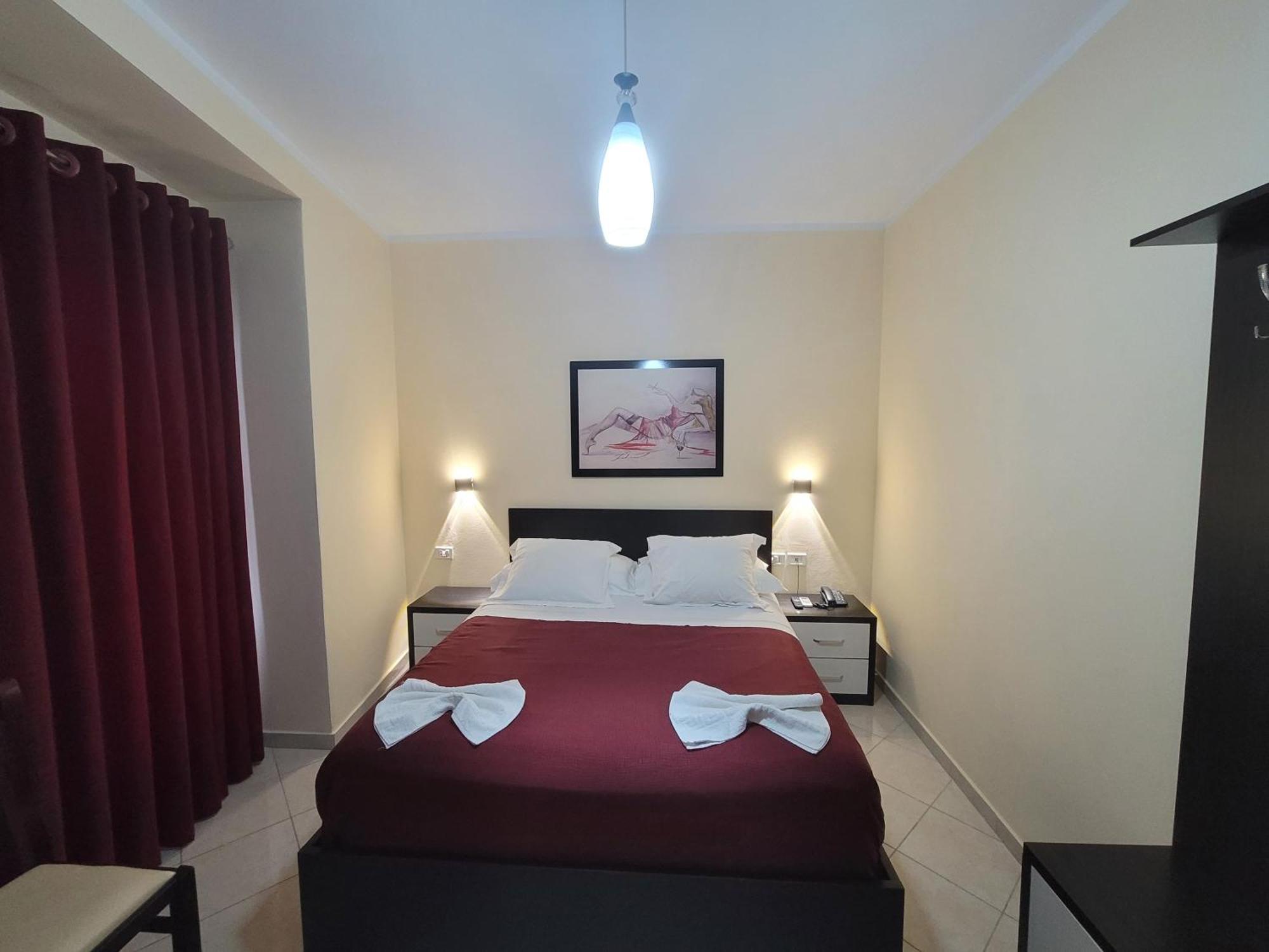 Haris Hotel Wlora Zewnętrze zdjęcie