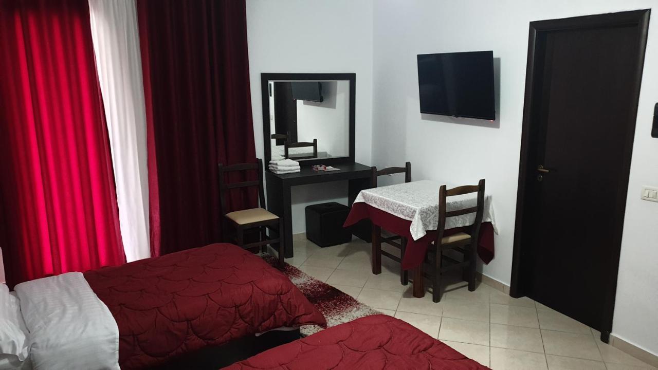 Haris Hotel Wlora Zewnętrze zdjęcie