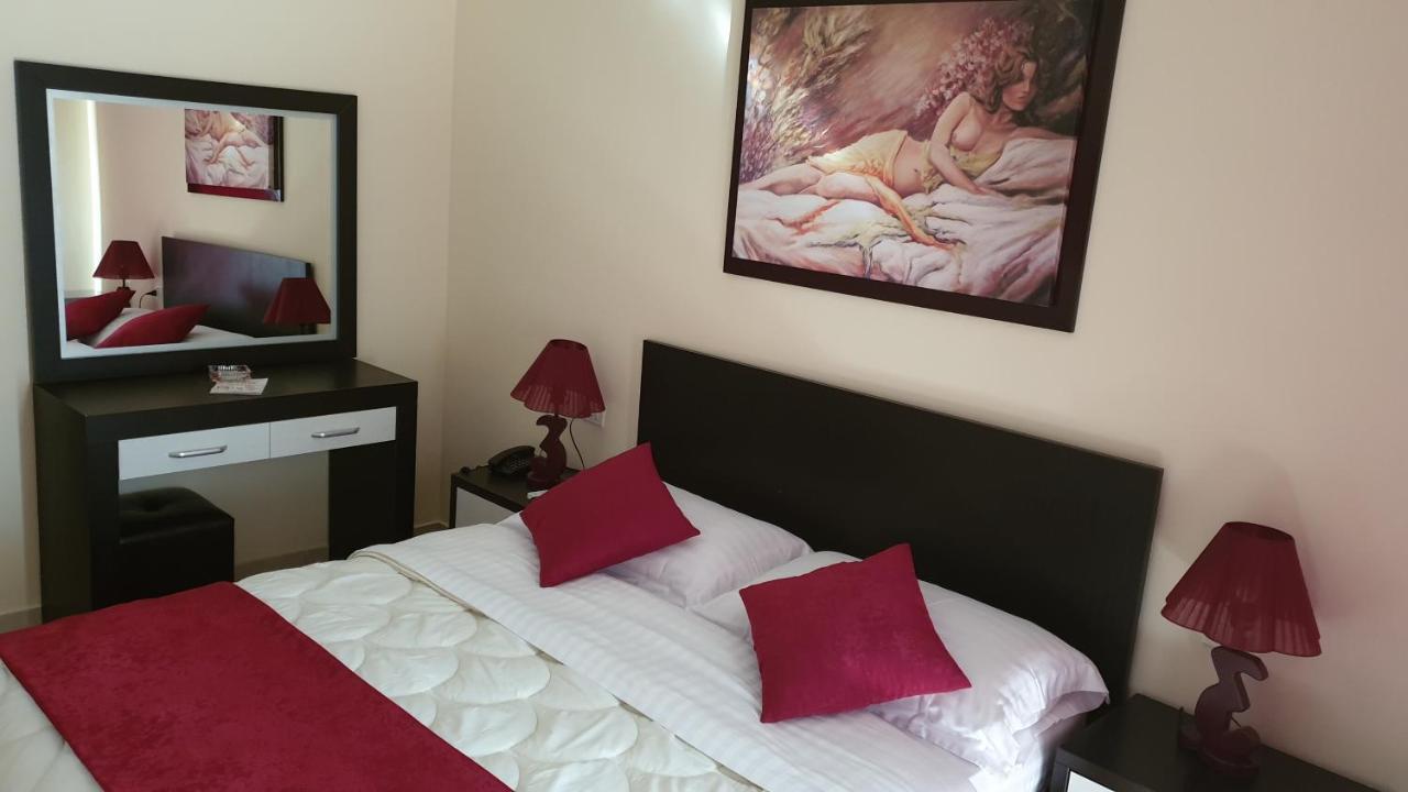 Haris Hotel Wlora Zewnętrze zdjęcie
